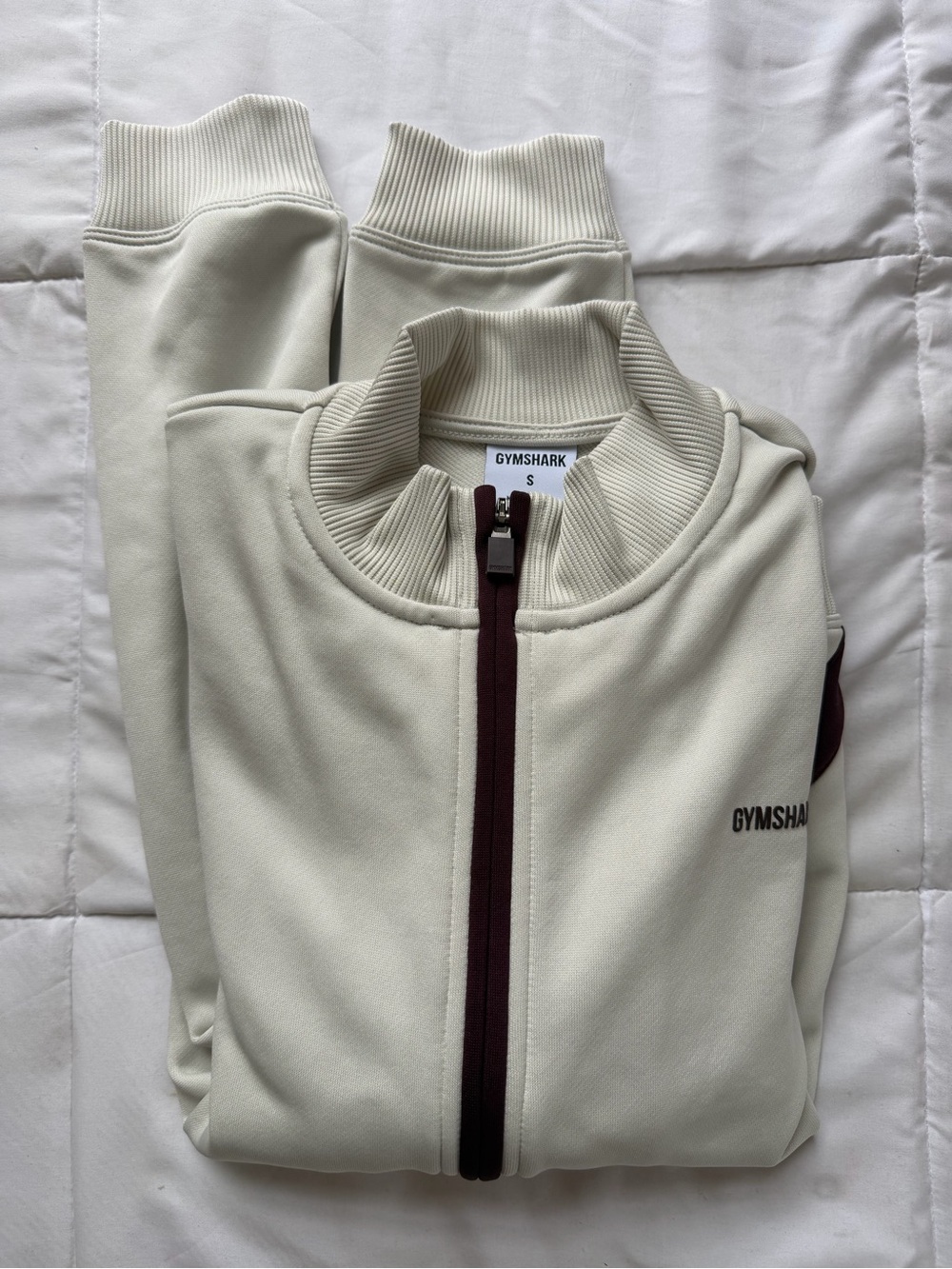 Gymshark Lightweight Tricot Zip Through Jacket (Tinted White/Cherry Purple) - Picture 6 of 10
